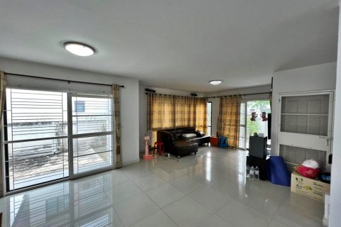 House in Bang Lamung, Thailand 3 bedrooms № 37819 - photo 3