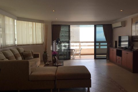 Condo in Bang Lamung, Thailand, 3 bedrooms  № 37421 - photo 4