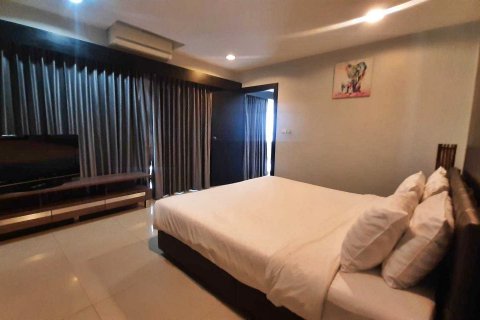 Condo in Bang Lamung, Thailand, 2 bedrooms  № 37764 - photo 11