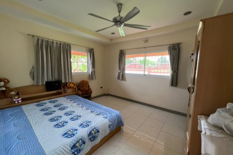 House in Bang Lamung, Thailand 3 bedrooms № 37845 - photo 10