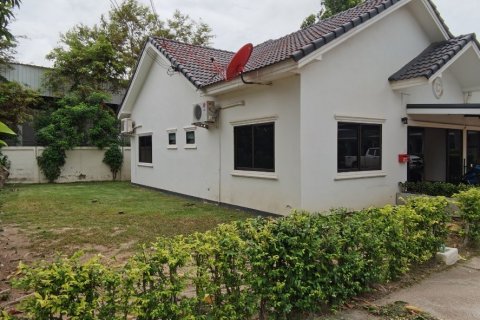 House in Bang Lamung, Thailand 2 bedrooms № 37330 - photo 12