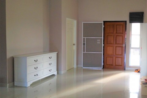 House in Bang Lamung, Thailand 3 bedrooms № 38995 - photo 10