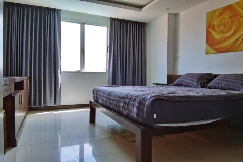 Condo in Bang Lamung, Thailand, 2 bedrooms  № 37681 - photo 12