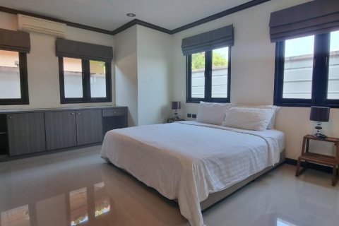 House in Sattahip, Thailand 3 bedrooms № 38015 - photo 13