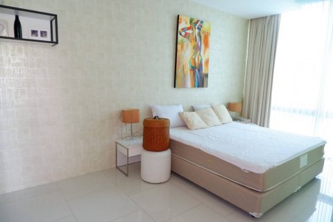 Condo in Bang Lamung, Thailand, 3 bedrooms  № 38697 - photo 11