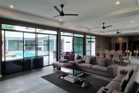 House in Khon Kaen, Thailand 5 bedrooms № 37523 - photo 30