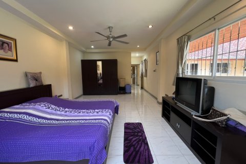 House in Bang Lamung, Thailand 3 bedrooms № 37845 - photo 8