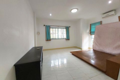 House in Bang Lamung, Thailand 2 bedrooms № 38520 - photo 14