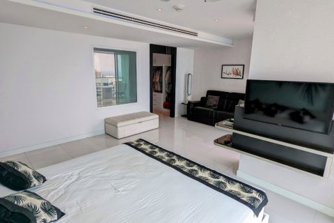 Condo in Bang Lamung, Thailand, 3 bedrooms  № 38007 - photo 18