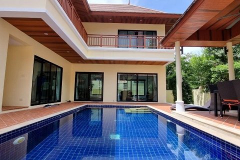 House in Sattahip, Thailand 3 bedrooms № 37184 - photo 1