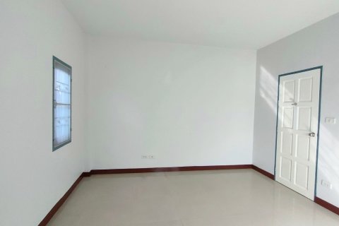 House in Bang Lamung, Thailand 3 bedrooms № 37969 - photo 13