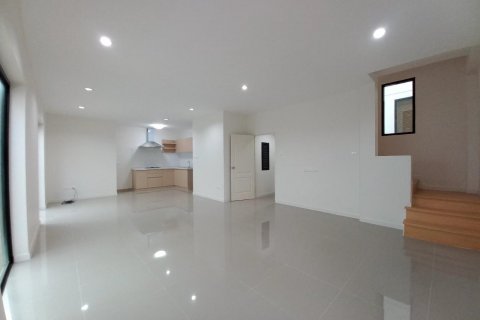 House in Bang Lamung, Thailand 3 bedrooms № 38242 - photo 7