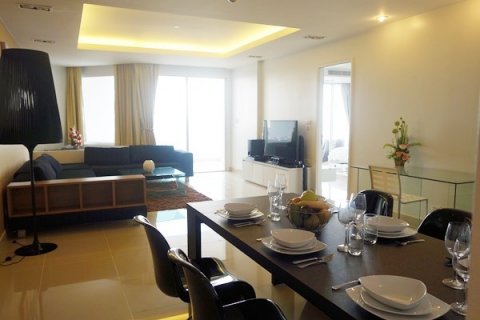 Condo in Bang Lamung, Thailand, 2 bedrooms  № 37254 - photo 1