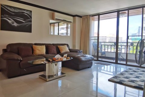 Condo in Bang Lamung, Thailand, 2 bedrooms  № 37713 - photo 2