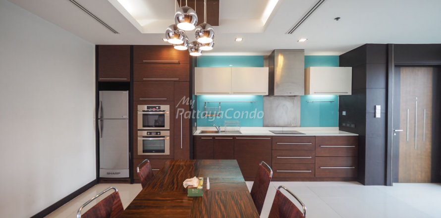 Condo in Pattaya, Thailand, 2 bedrooms  № 43612