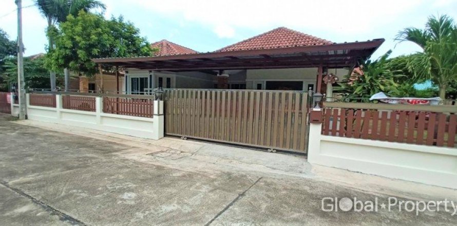 House in Pattaya, Thailand 3 bedrooms № 42271