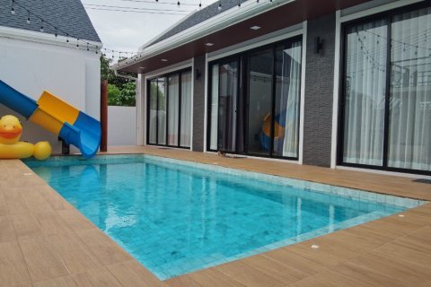 House in Sattahip, Thailand 3 bedrooms № 42012 - photo 3