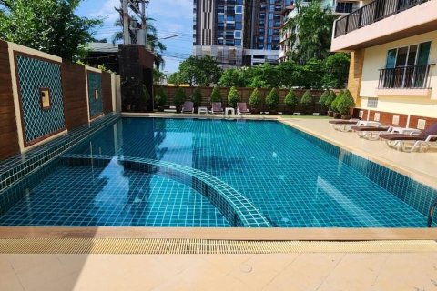 Condo in Bang Lamung, Thailand, 1 bedroom  № 43221 - photo 1