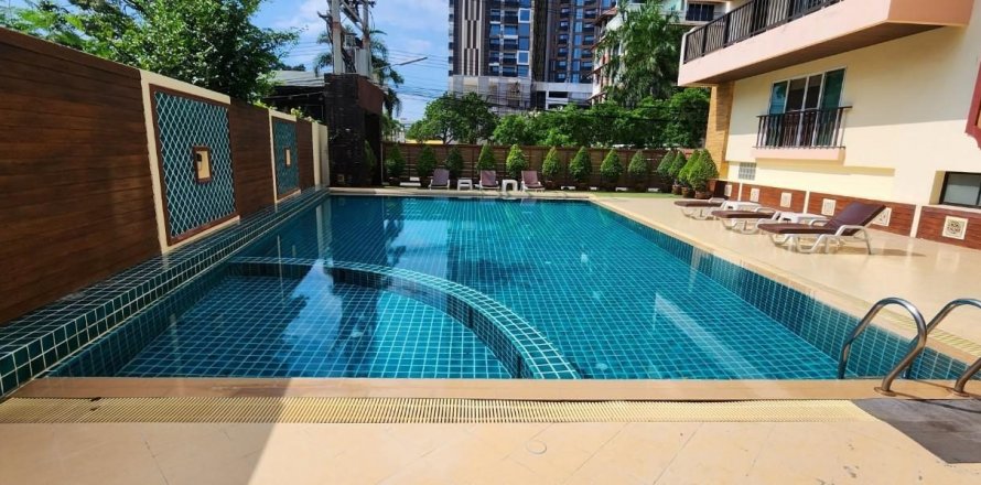 Condo in Bang Lamung, Thailand, 1 bedroom  № 43221