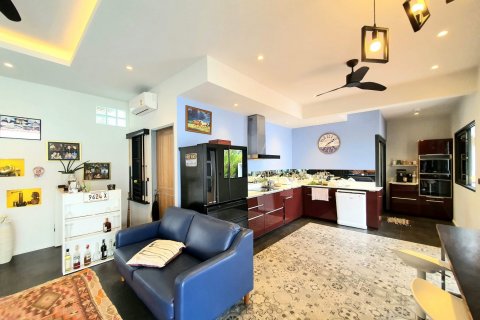 House in Bang Tao, Thailand 3 bedrooms № 3771 - photo 6