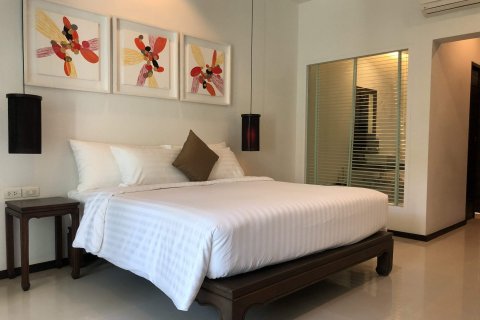 Townhouse in Bang Tao, Thailand 3 bedrooms № 43343 - photo 12