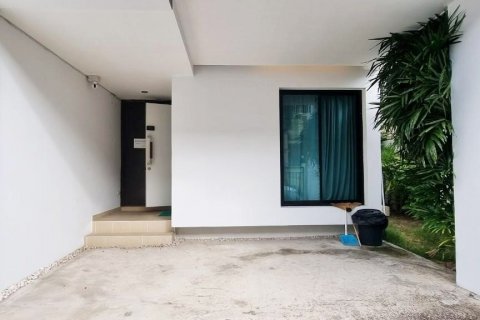 House in Bang Lamung, Thailand 4 bedrooms № 42192 - photo 26