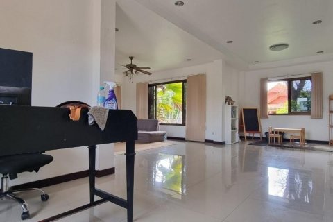 House in Sattahip, Thailand 7 bedrooms № 44713 - photo 7