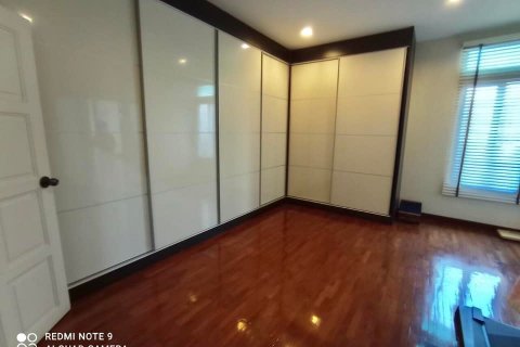 House in Bangkok, Thailand 3 bedrooms № 44050 - photo 18