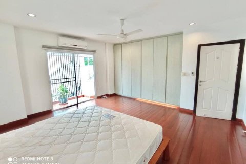 House in Bangkok, Thailand 4 bedrooms № 44044 - photo 15