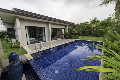 House in Bang Tao, Thailand 3 bedrooms № 11102 - photo 1