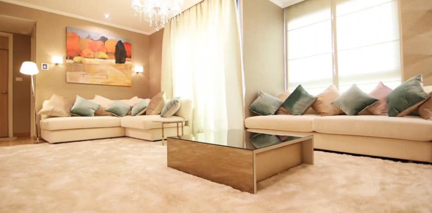 Condo in Bangkok, Thailand, 3 bedrooms  № 44194