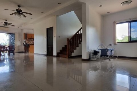 House in Sattahip, Thailand 7 bedrooms № 44713 - photo 12