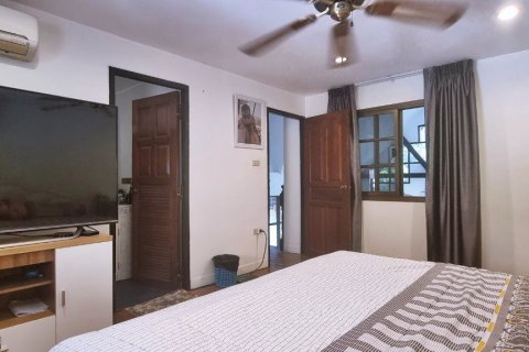 House in Bang Lamung, Thailand 6 bedrooms № 44351 - photo 19