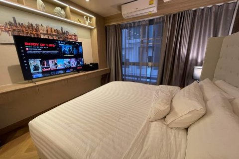 Condo in Bangkok, Thailand, 3 bedrooms  № 43957 - photo 5
