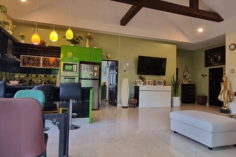 House in Bang Lamung, Thailand 2 bedrooms № 44712 - photo 6