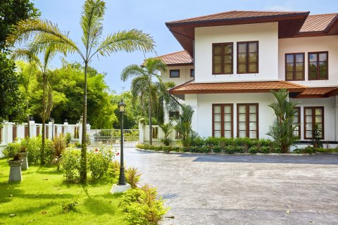 House in Rayong, Thailand 5 bedrooms № 43870 - photo 5