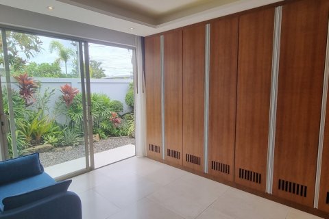 House in Bang Tao, Thailand 3 bedrooms № 3542 - photo 16