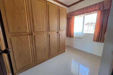 House in Bang Lamung, Thailand 4 bedrooms № 44730 - photo 19