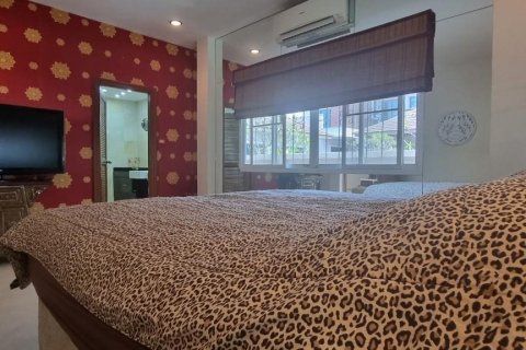 House in Bang Lamung, Thailand 3 bedrooms № 44377 - photo 16