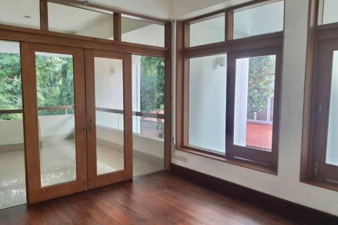 House in Bangkok, Thailand 5 bedrooms № 44061 - photo 11