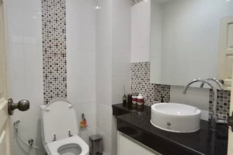 House in Bangkok, Thailand 3 bedrooms № 44050 - photo 5