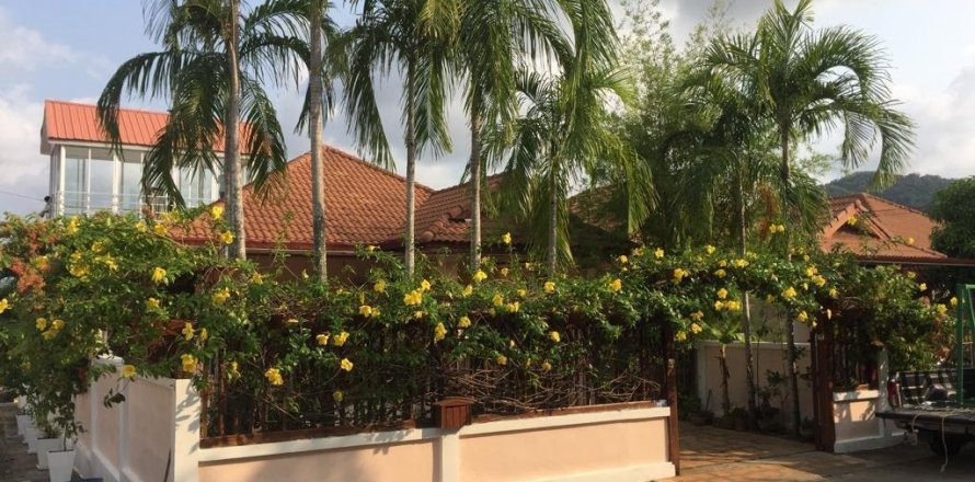 Villa in Pattaya, Thailand 3 bedrooms № 44223