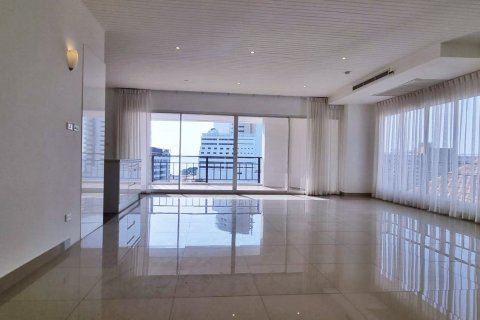 Condo in Bang Lamung, Thailand, 4 bedrooms  № 43872 - photo 2