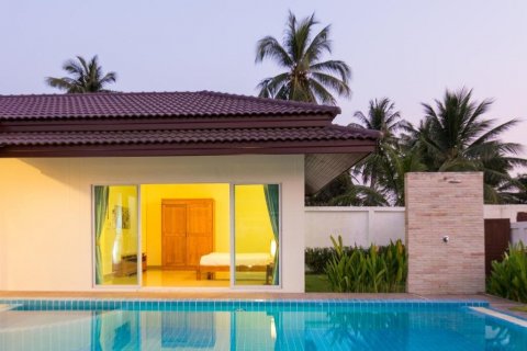 Villa in Pattaya, Thailand 3 bedrooms № 44272 - photo 1