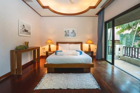 Villa on Nai Harn Beach, Thailand 4 bedrooms № 43769 - photo 19