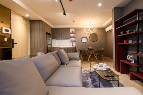 Condo in Bangkok, Thailand, 2 bedrooms  № 43986 - photo 2