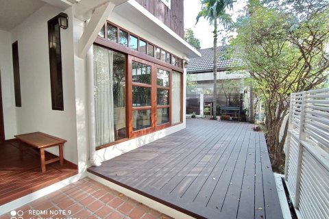 House in Bangkok, Thailand 4 bedrooms № 44065 - photo 6