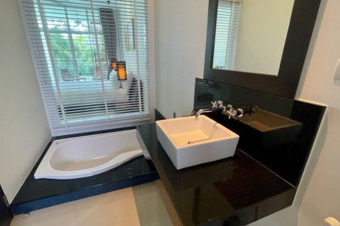 Townhouse in Bang Tao, Thailand 3 bedrooms № 44543 - photo 13