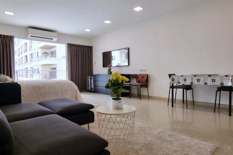 Studio in the Condo in Bang Lamung, Thailand  № 44441 - photo 4