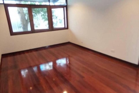 House in Bangkok, Thailand 3 bedrooms № 44040 - photo 3